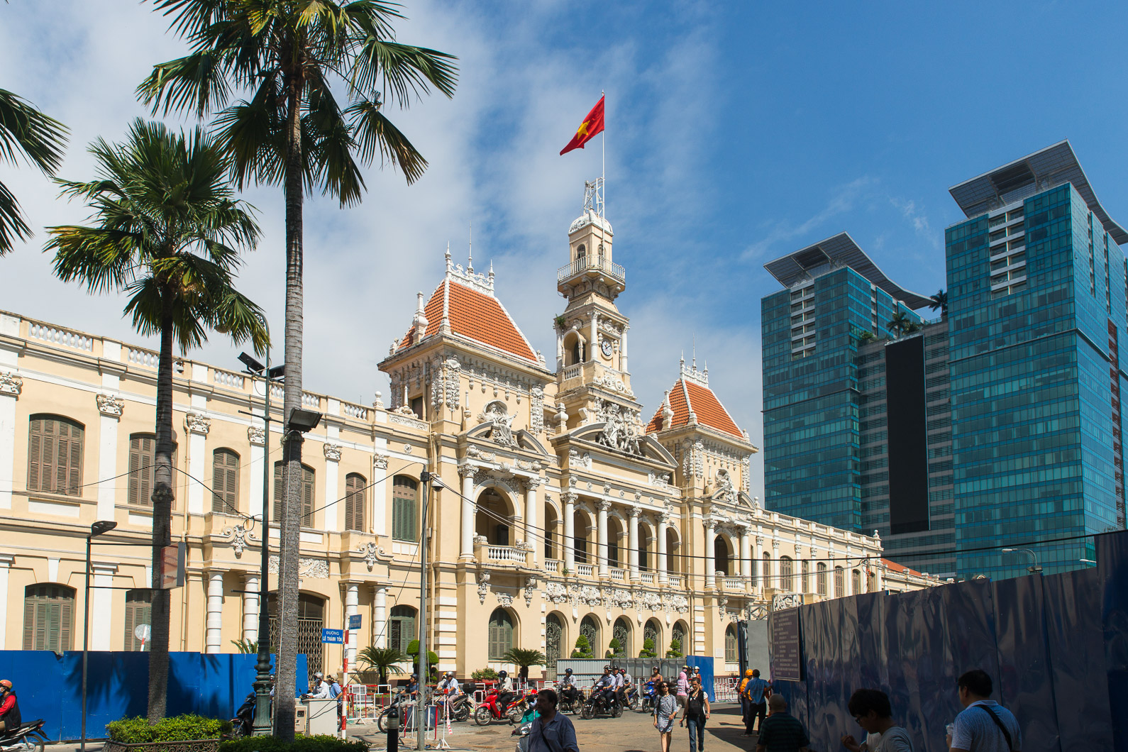 20141121 101121 Rathaus von Saigon (City Hall)